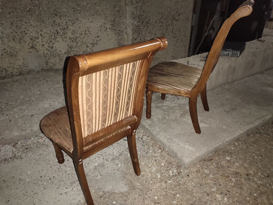 Продам пару стульев