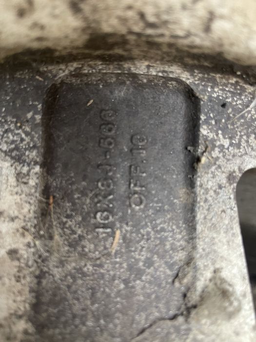 Два диска R16 стояли на Pajero