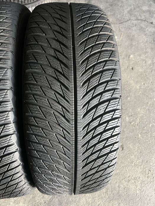 2 anvelope iarna 235/55/18 Michelin DOT 2023!