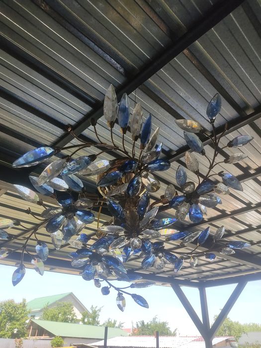 Люстры бывшие в бу