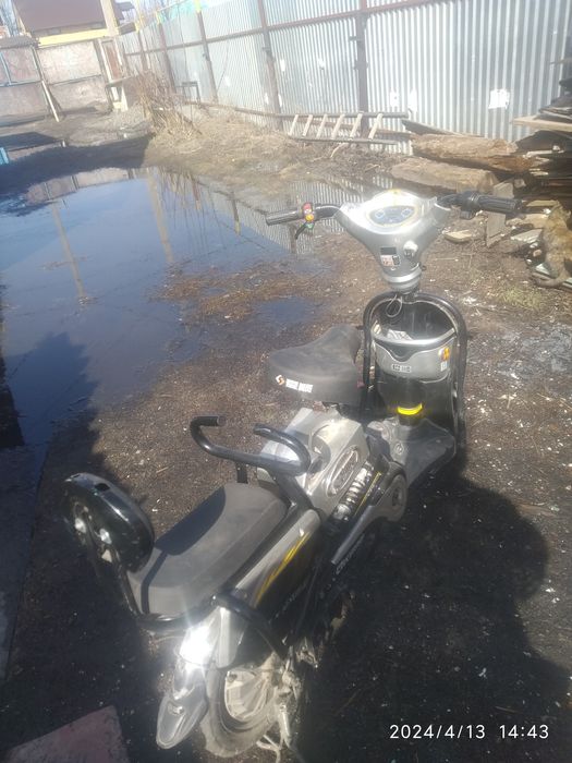 Срочна продам электро мопед