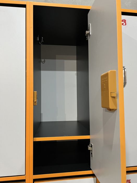 Шкафчики для раздеваалок