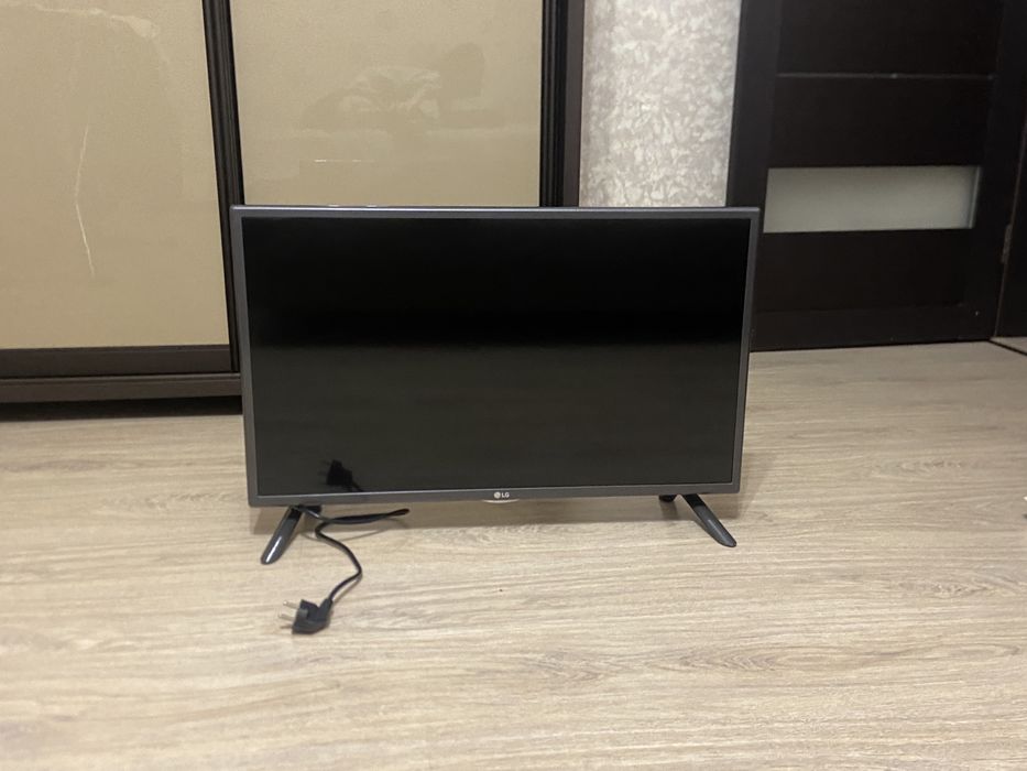 Телевизор LG 32LF580U