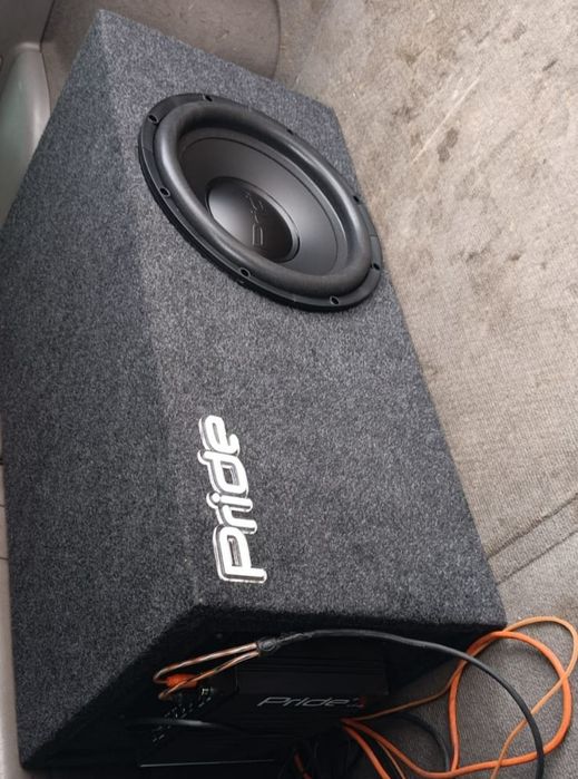 Колонки для машины