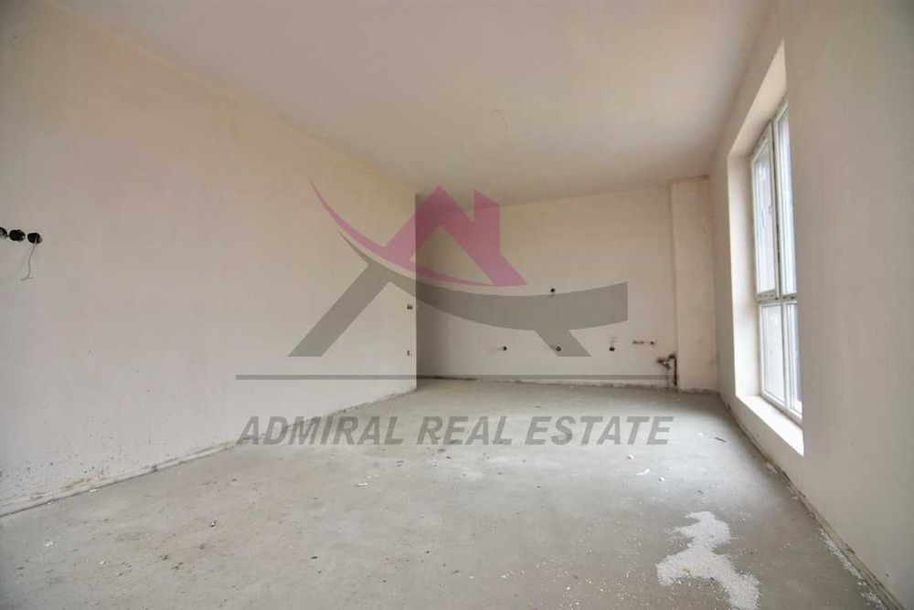 Продава се Тристаен апартамент в Варна, Възраждане 3 - 112 кв.м за 1474 €/кв.м - Снимка #2