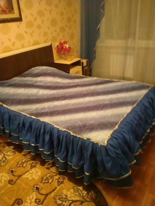 Продам новое покрывало на двухспальную кровать