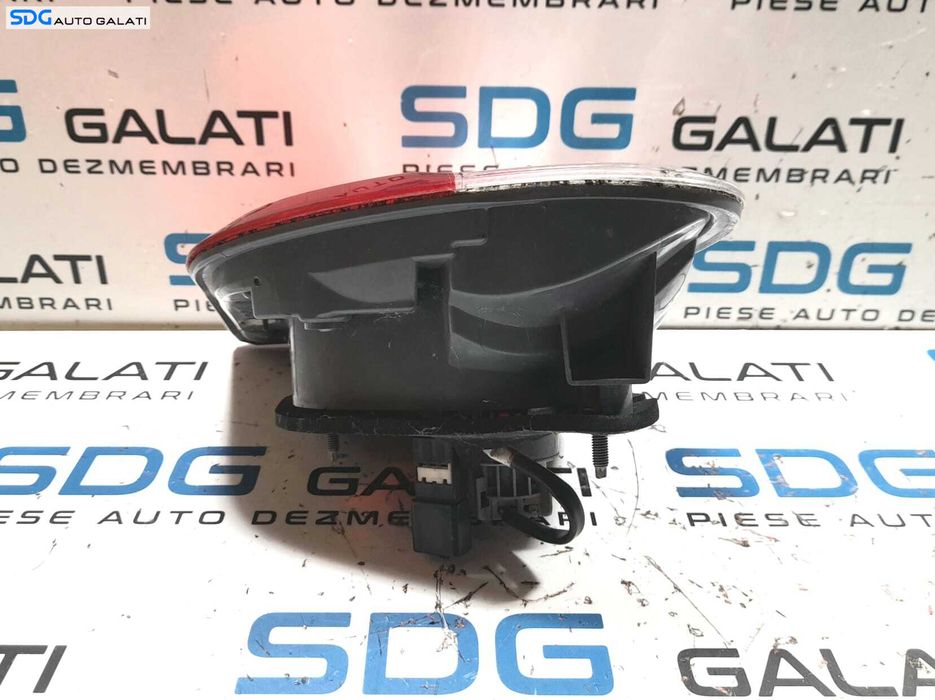 Stop Lampa Tripla Dreapta de pe Haion Haion Portbagaj Toyota Avensis 3 Facelift T27 Break Combi 2009 - 2018 [N0300]