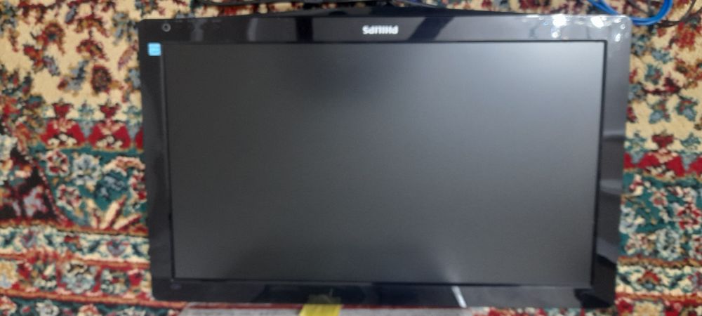 Kampyuter ekran 16 philips.