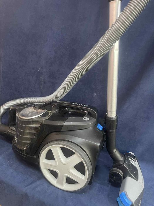 Прахосмукачка без торба Philips 7000