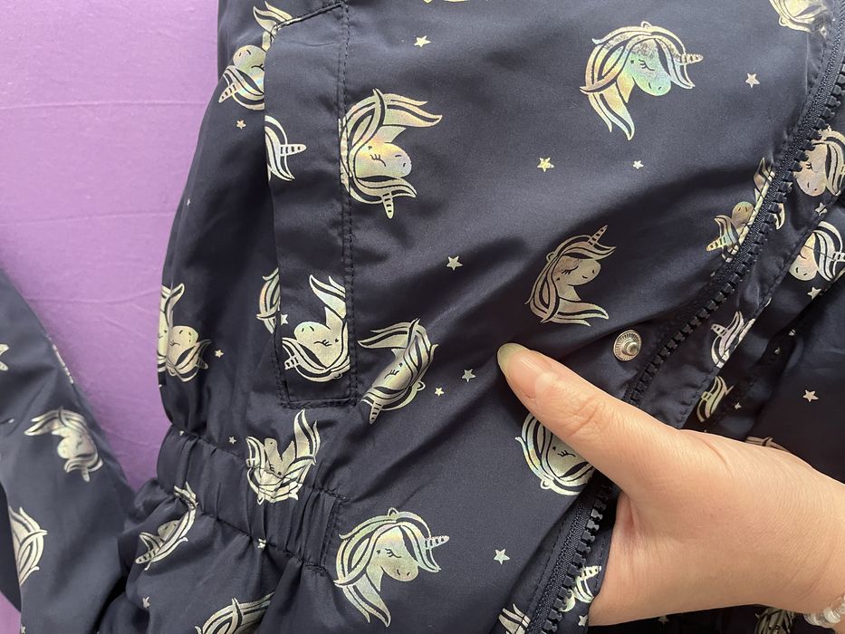 Преходни якенца за момиченце.