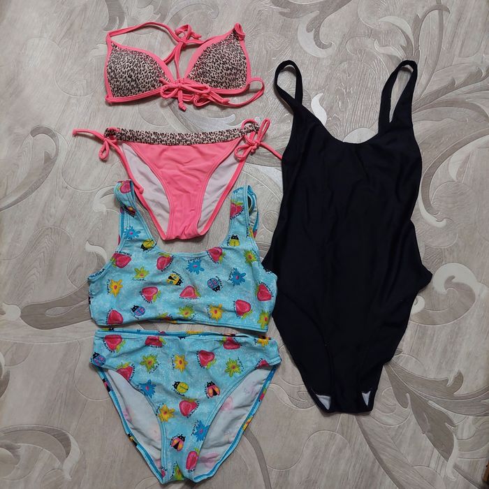 Продам купальники