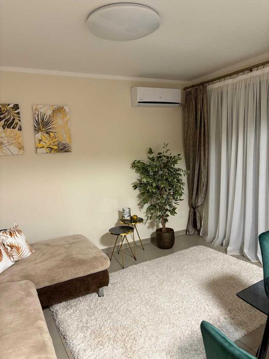 Apartament Cozy Dumbravita, 3 camere, 2 locuri de parcare, complet mobilat si utilat, aer curat, cauta chirias.