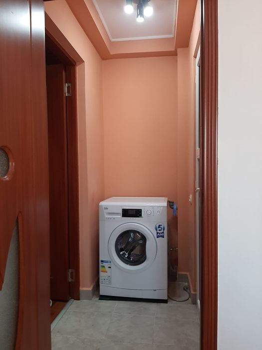 Proprietar închiriez apartament de două camere semidecomandat, str Nicolae pascu nr 8 sector 3(PIAȚA Bobocicq)a