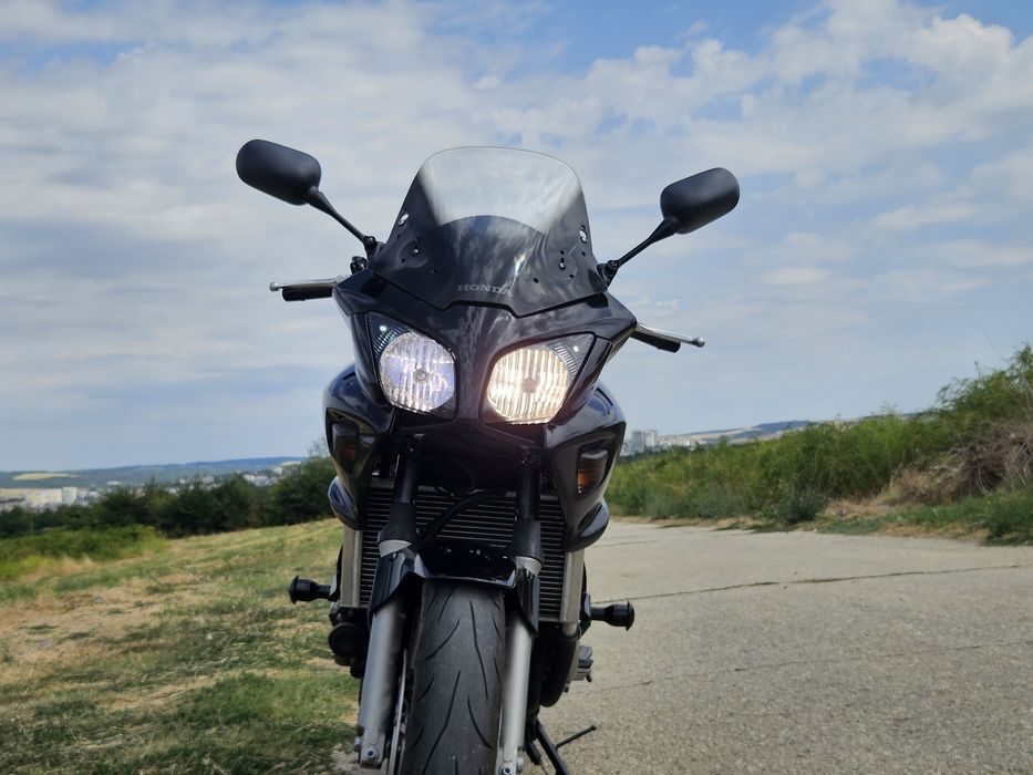 Мотоциклет Honda CBF 1000
