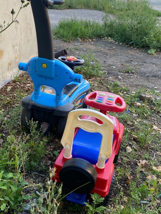 Продам толокар машинку, машинка-каталка