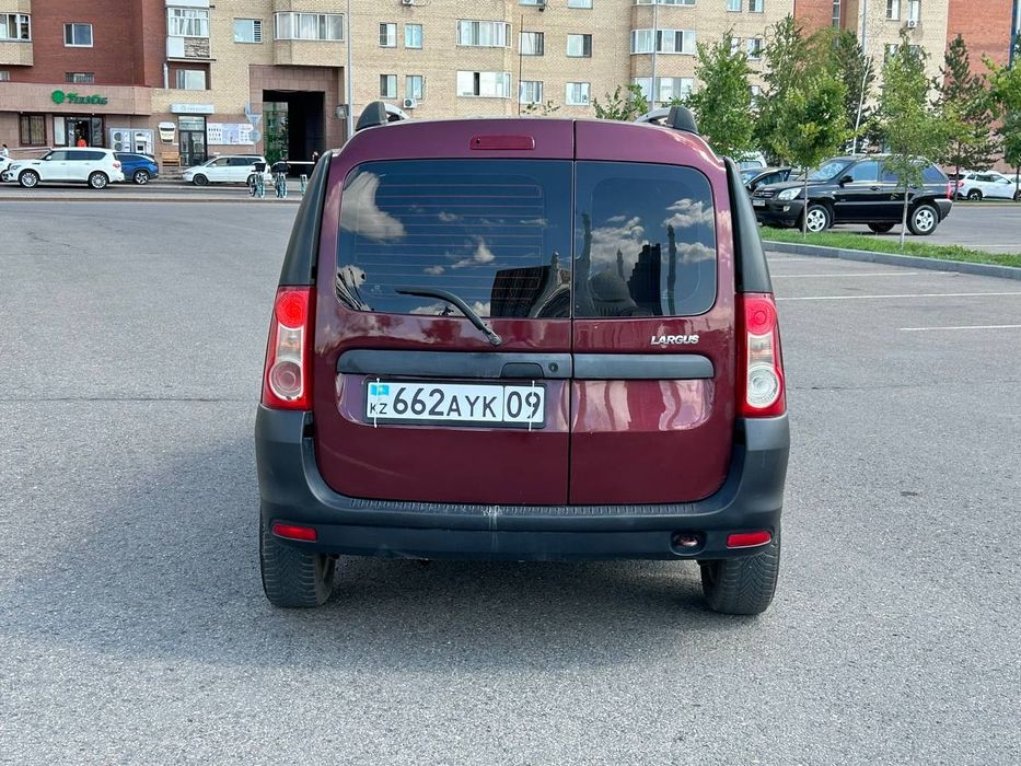 Продам живую Лада Ларгус
