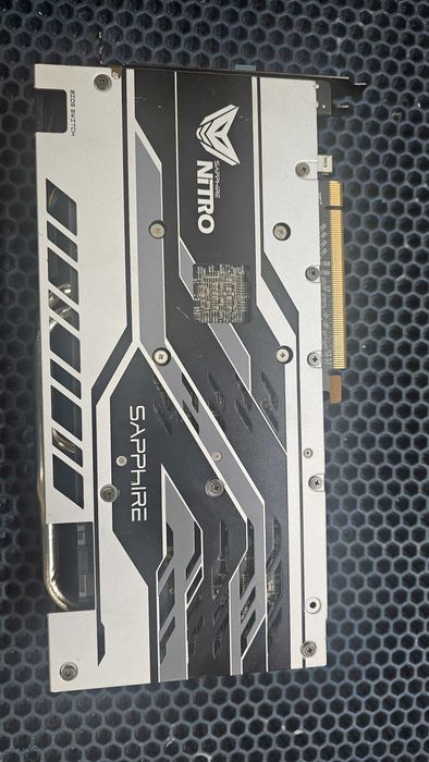 Видеокарта Sapfire nitro rx580 8 gb