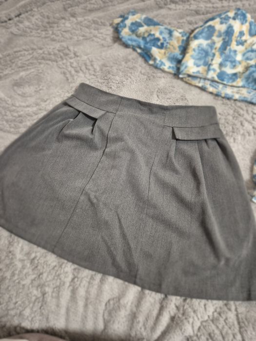 Продам серую юбку мини