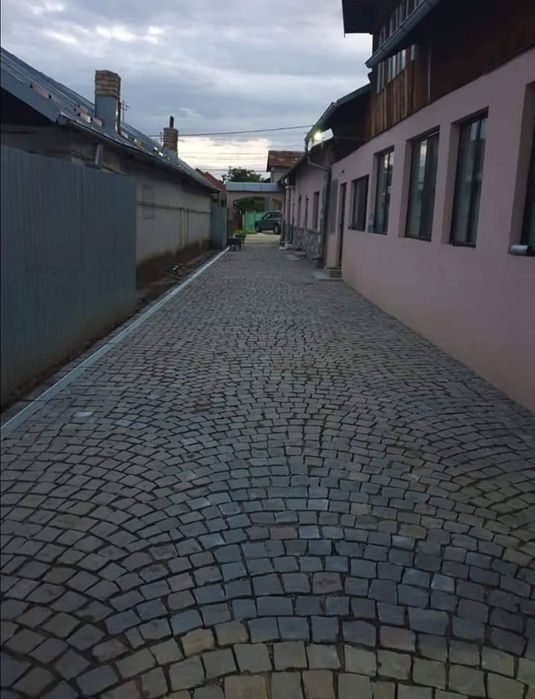 Piatra cubică andezit