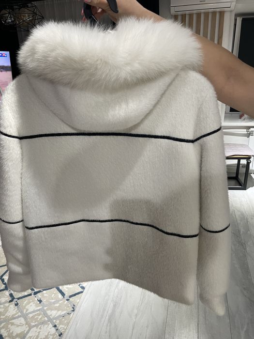 Продам куртку (новая)