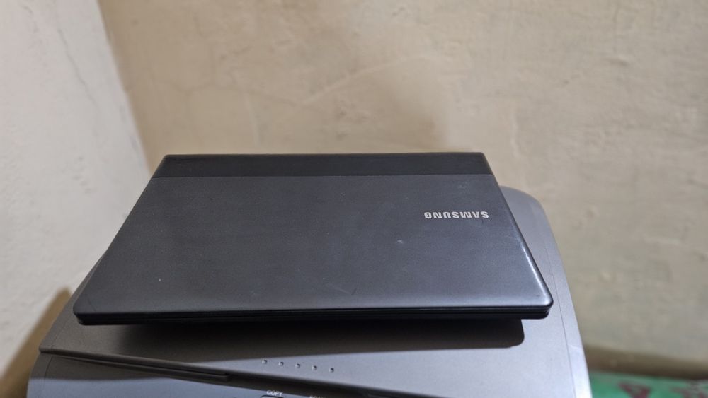 Продам ноутбук samsung