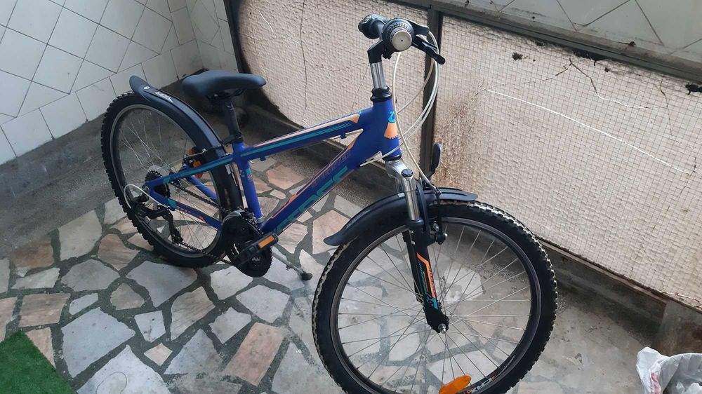 Детски велосипед CROSS SPEEDSTER, 24" с алуминиева рамка, 18 скорости.