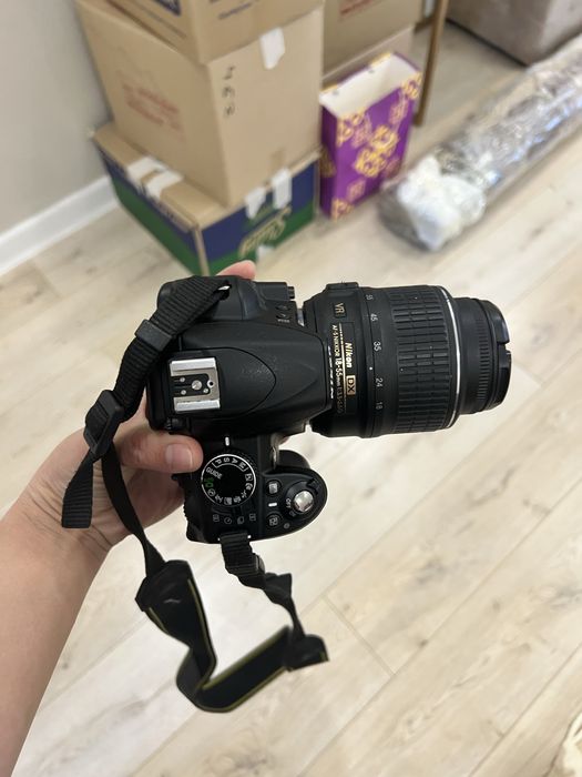 Продам фотоопарат Nikon