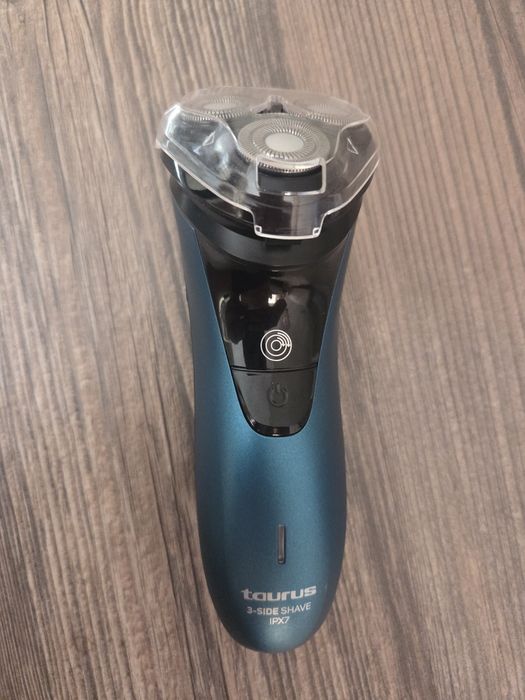 Електрическа Самобръсначка Taurus Ipx7