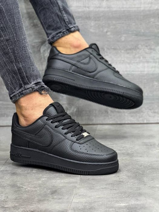 Adidași bărbați Nike