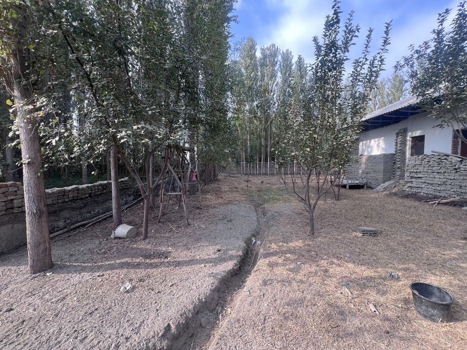 10 sotixli xovli sotiladi