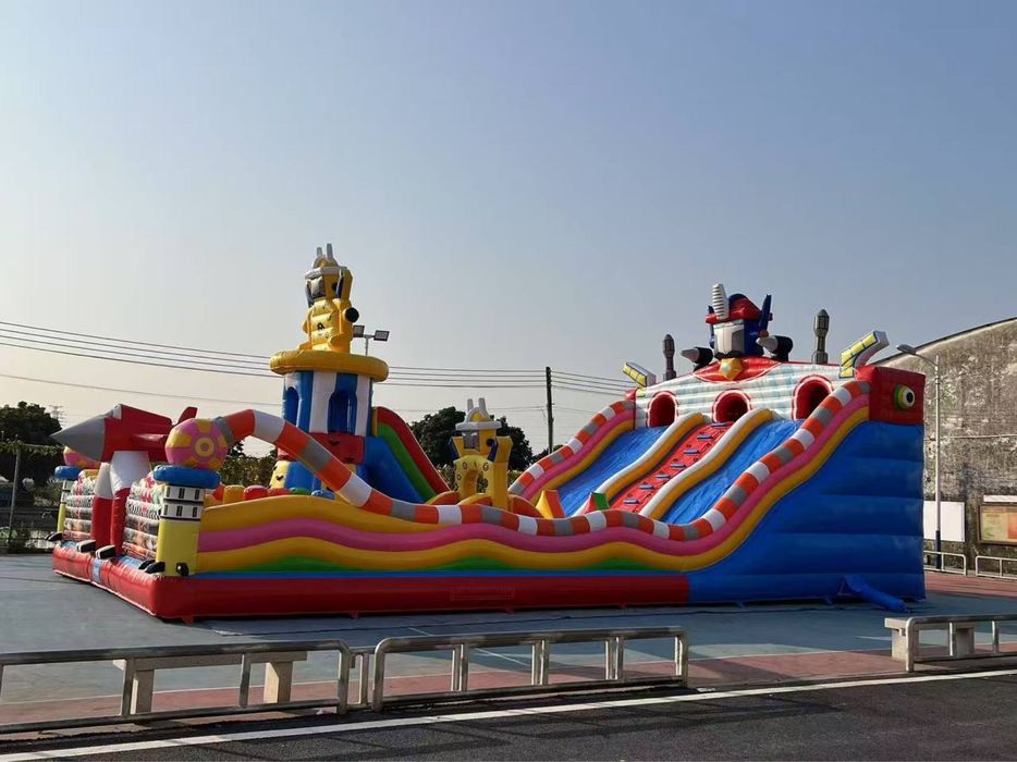 БАТУТ. 14 х 7 метр