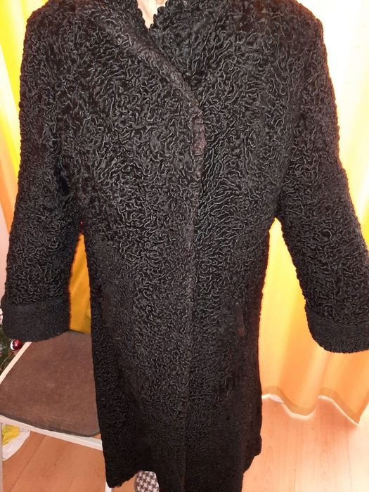 Каракулевая шуба 52 размер