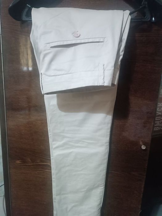 Брюки светлые мужские