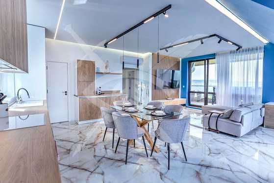 Четиристаен апартамент в района на Галата- 161072