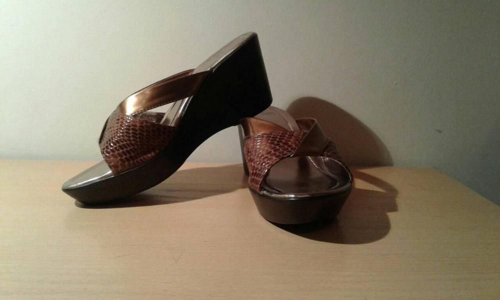 босоножки коричневые! новые!