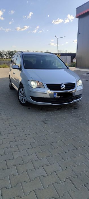 VOLKSWAGEN Touran 2008