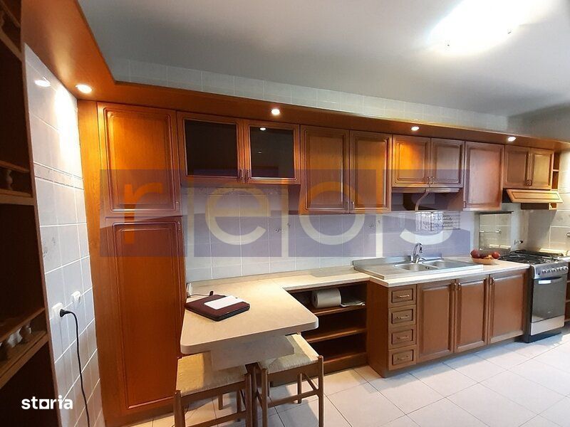 Vanzare Duplex Cotroceni | 3 Camere + Dependinte + Garaj — fotografia 3