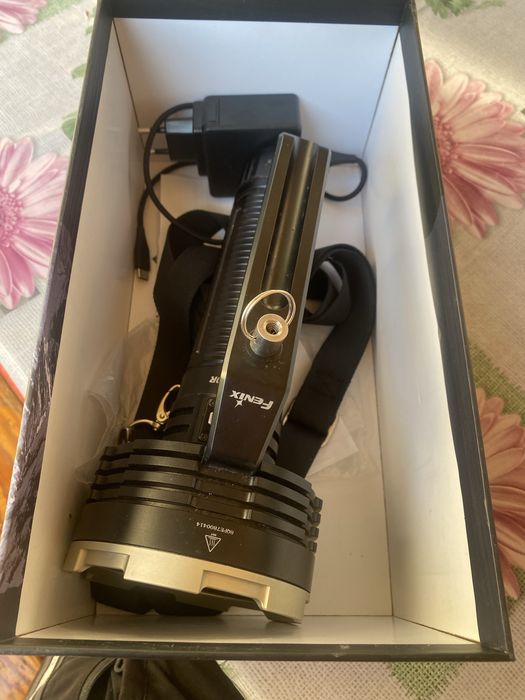 Фонарик FenixLR80R