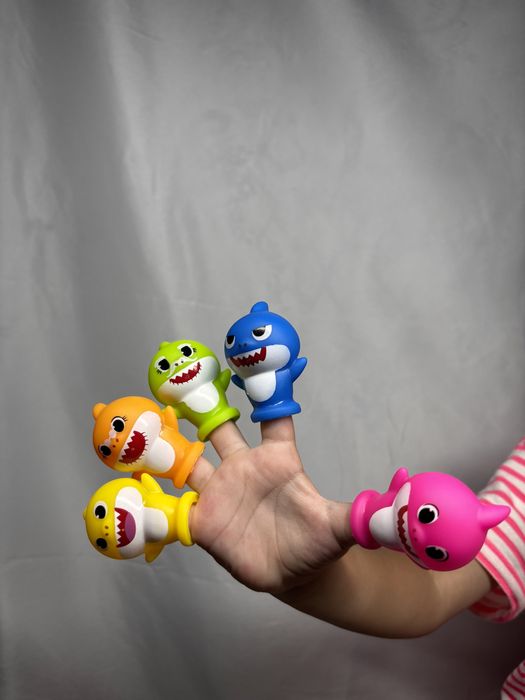 Развивающие игрушки для детей Бэби Шарк