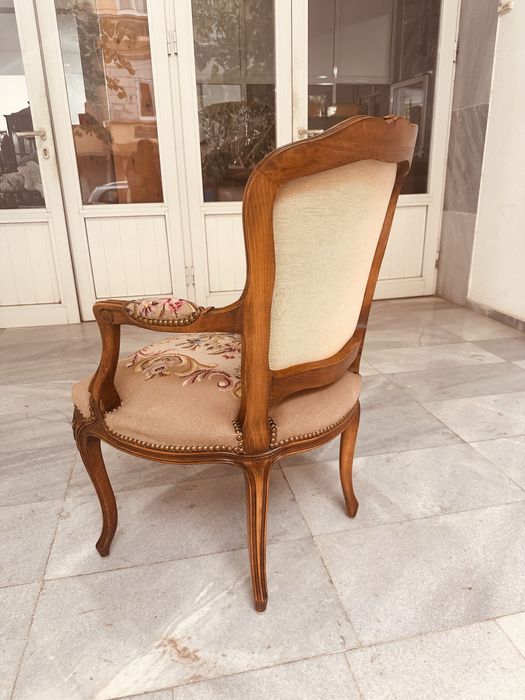 Винтидж фотьойл Louis XV (рококо) – масивно дърво, гобленова дамаска