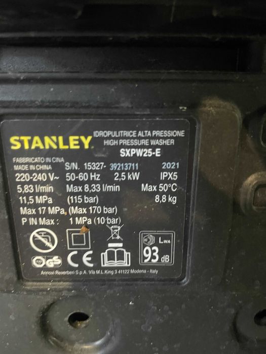 Aparat de spalat cu presiune STANLEY SXPW25E 2500 W,170 bar