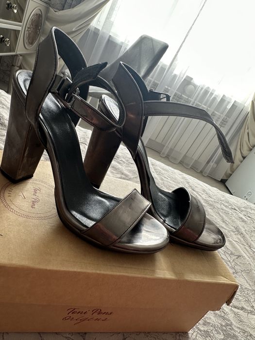 Босоножки 37 размер