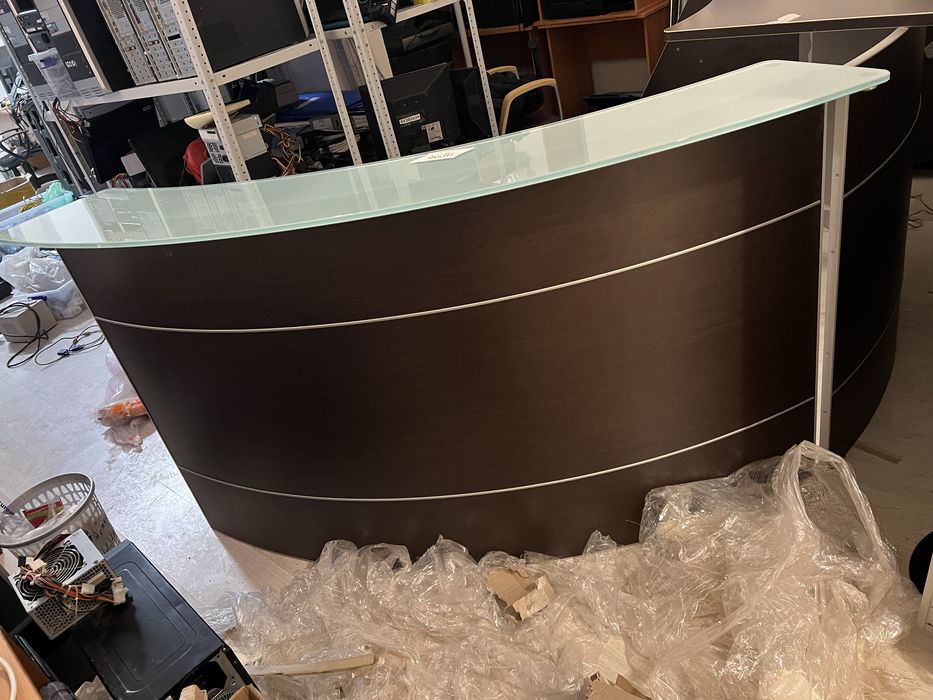 Продам Стол Для Ресепшен Срочно