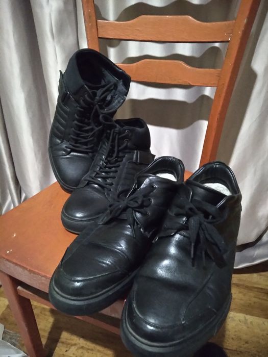 Продам кроссовки и обувь  мужские недорого