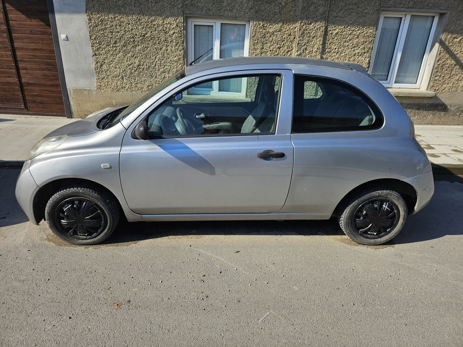 Продава се Nisan micra