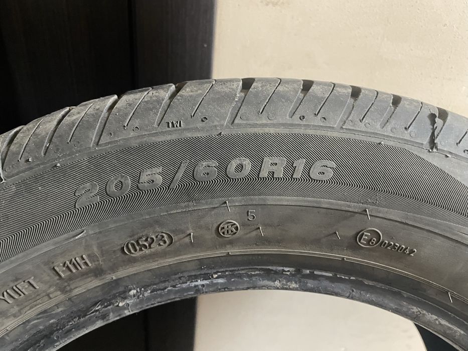 Продам шины Viatti