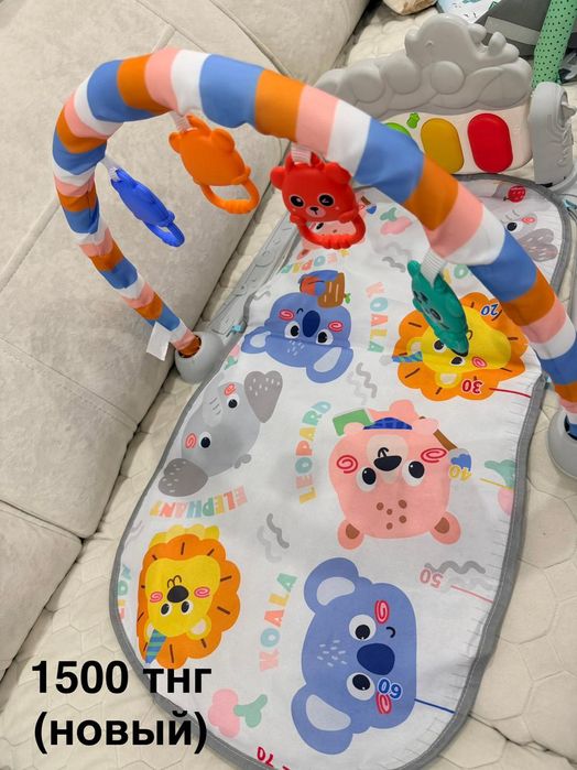 Продам детские вещи