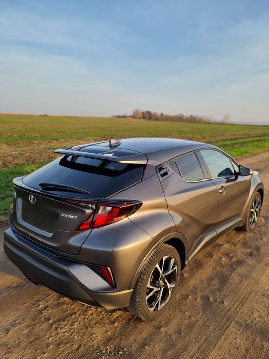 Toyota C-HR 1.8 hybrid Proprietar In Garantie Toyota.