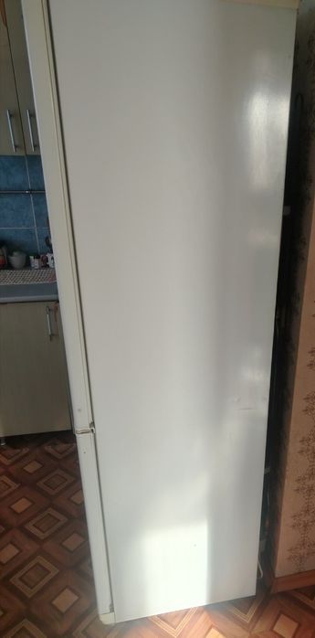 Продам холодильник Атлант