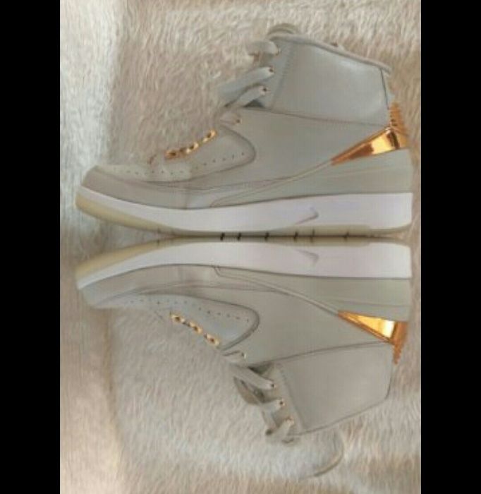 Jordan 2 Retro Q54